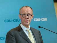 Nemačka menja kurs: Šta je Merc smislio?