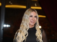 Našu pevačicu je majka ostavila u Zvečanskoj, a odrasla je u teškoj nemaštini: "Živela sam u kući ispod mosta i imala parče hleba"