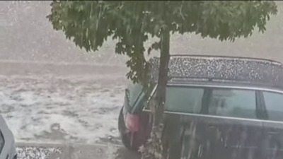 Kiša napravila haos u Srbiji: Jug zemlje potopljen, ulice postale reke (VIDEO)