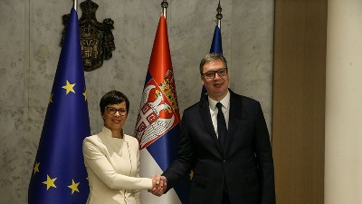 DOK POLICIJA PREBIJA I HAPSI Marta Kos pruža ruku Aleksandru Vučiću - ono, kao ništa?