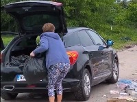 SAMO BAHATO I BEZ BLAMA Crepajci rešili da očiste divlju deponiju, a onda... (VIDEO)