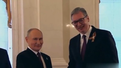 Vučić na Putinovoj večeri, rukovali se (VIDEO)
