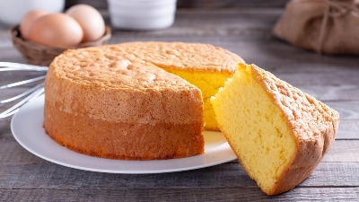 Poslastičar otkrio TRIK za uvek savršen biskvit! Ne mrvi se i ne pada nakon pečenja