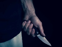 Drama kod srednje škole: Učenik (17) uboden u grudi, bore mu se za život