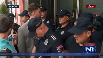 Opozicija ušla u Gradsku upravu Zaječara, umesto kongresa zatekli - ŽANDARMERIJU