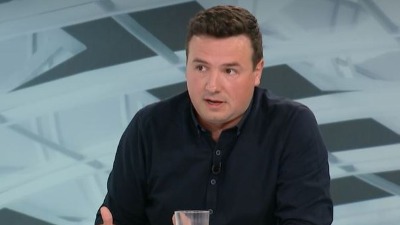 Bursać: SNS nepovratno izgubila deo rejtinga, ogroman broj ljudi zahteva promene Bursać: SNS nepovratno izgubila deo rejtinga, ogroman broj ljudi zahteva promene