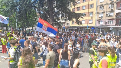Zašto nema zastave EU na studentskim protestima ?