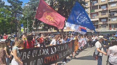 Predata krivična prijava protiv Vučića: Završen skup studenata i lekara ispred Prvog osnovnog tužilaštva (FOTO/VIDEO)