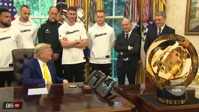 MUK u Ovalnoj sobi: Tramp postavio provokativno pitanje fudabelrima Juventusa (VIDEO)