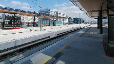 Raspada se Železnička stanica Novi Beograd (FOTO)
