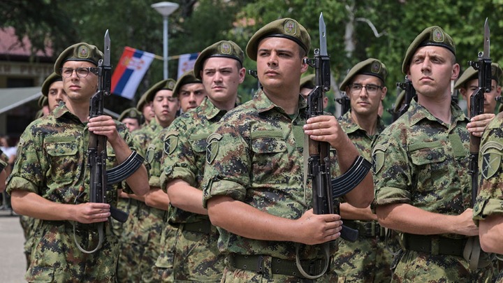 Srbija odustaje od uvođenja obaveznog vojnog roka? Novac prebačen na kulturu i sport