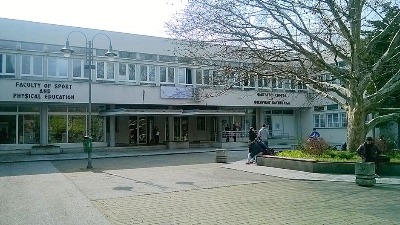 TOTALNA BLOKADA: Studenti DIF-a stupaju u fizičku blokadu (FOTO)