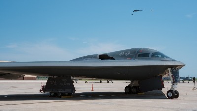 SPREMA SE UDAR Američki B-2 bombarderi poleteli prema Iranu! (VIDEO)