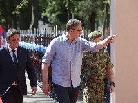 Vučić nakon sastanka sa vojnim vrhom: Vraćamo redovan vojni rok