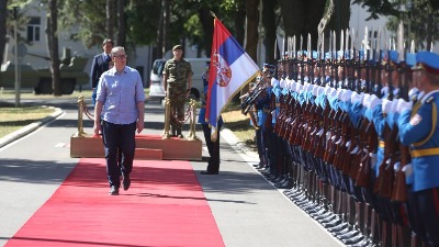 SRCE: Vučiću vojska dođe kao privatna "prćija"