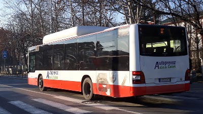 Vozač IZBACIO devojčicu iz autobusa jer je slušala pesmu "PADA VLADA"