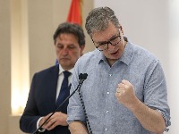 "Ostaje još da Vučić komanduje Crkvom": Reakcije na izmene Zakona o vojsci