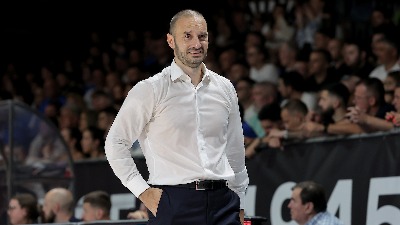 Sad i zvanično: Bogdan Karaičić na klupi Arisa
