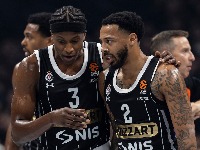 Oglasio se Karlik Džons: Navijačima uputio PORUKU (FOTO)