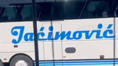 Autoprevozniku iz Đurđeva PONOVO demoliran autobus (FOTO/VIDEO)