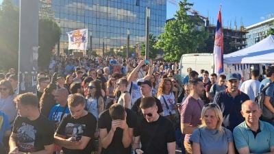 IMPRESIVNO: Na Slaviji nema igla gde da padne (FOTO)