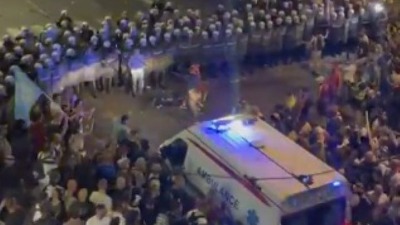 Ko nije dozvolio Hitnoj pomoći da prođe - građani ili policija?