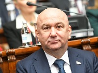 Popović: Srbiji potrebni najjeftiniji ruski gas i nafta za stabilno snabedavnje