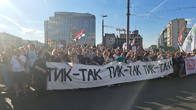 Građani na adresi Gorana Vesića, protestna šetnja i do Ustavnog suda