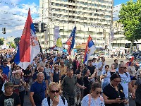 Da li EU može da primora Vučića da raspiše izbore?