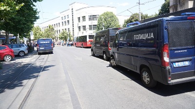 Saslušana majka koja je bacila bebu kod kontejnera