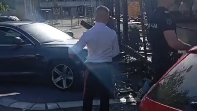 Drama na Dorćolu: Automobil uleteo u restoran kod SC "Milan Gale Muškatirović" (FOTO/VIDEO)