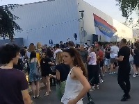 Protest ispred PS Novi Beograd zbog hapšenja studenata: "Pustite ih sve!" (FOTO/ VIDEO)