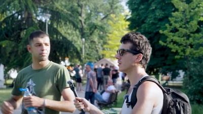 Jutjuber tvrdi da je napadnut u ćacilendu: Istukli ga do krvi? (VIDEO)