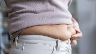 Zašto nam RASTE STOMAK s godinama? Naučnici otkrili