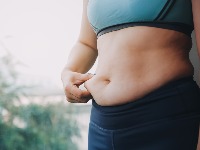 Najveća greška koju mnogi prave ujutru - zbog nje se salo LEPI za STOMAK, a ŠEĆER skače do PLAFONA 