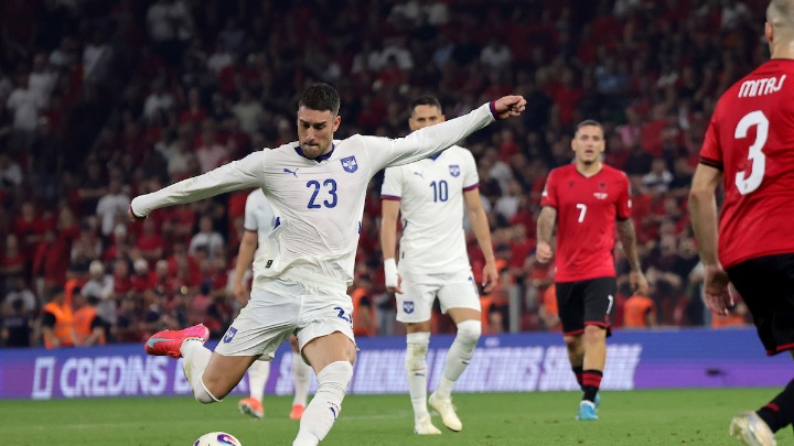 Vlahović izviždan od strane navijača (VIDEO)