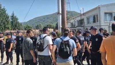 Napeto u Kosjeriću: Aktivisti otkrili još jedan SNS štab
