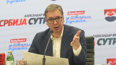 Turistički autobus kvaru sklon: Povučen zbog Vučićeve predstave, predstavljen, vraćen. a kako i zašto - tišina