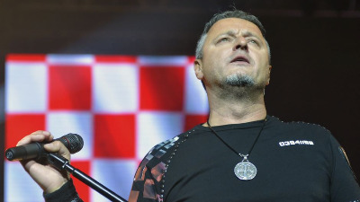 Tompson naljutio desničarske teoretičare zavera