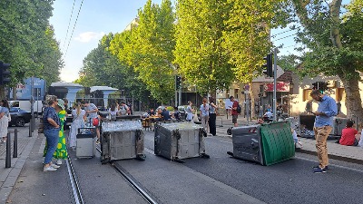 Šveđanin hteo da probije blokadu, policajcu nudio mito