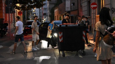 Policija u Nišu noćas privela više studenata i građana nakon blokada