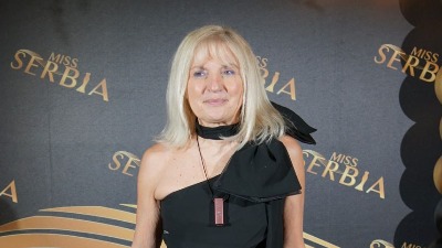 Vesna de Vinča zbog drugog muža nije skinula CRNINU 27 GODINA: Bio je najlepši čovek u bivšoj Jugi (FOTO)