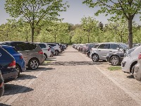 Zaživela ljubičasta parking-zona: Dozvoljeno vreme kraće, naplaćuje se i vikendom