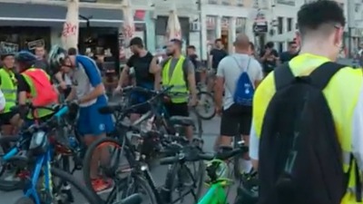 Nišlije biciklima blokiraju grad: Građani traže da vlast prihvati da je ostala bez legitimiteta