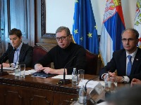 "Macut prevazišao Vućića, da li je i pritisak na TV N1 i TV Nova višak demokratije?"