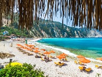 Srbin slikao plažu u Grčkoj i pokazao zašto smo nekad najgori od svih turista (FOTO)