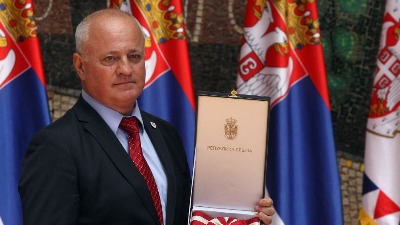 Tužilac Nenadić bi da menja dres?!