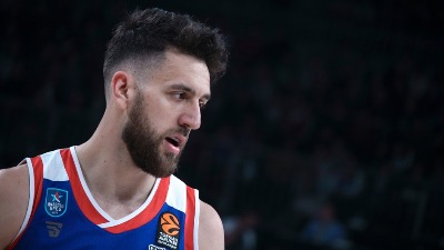 Hapoel upisao prvu pobedu: Micić vodio tim do istorije protiv Barselone