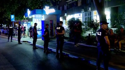 Policija pokušava da legitimiše studente VIŠER-a, oni objašnjavaju da su i dalje bez svojih ličnih stvari