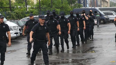 "U Srbiji sloboda mišljenja više ne postoji": Apel više od 40 evropskih umetnika na sajtu Le Monde